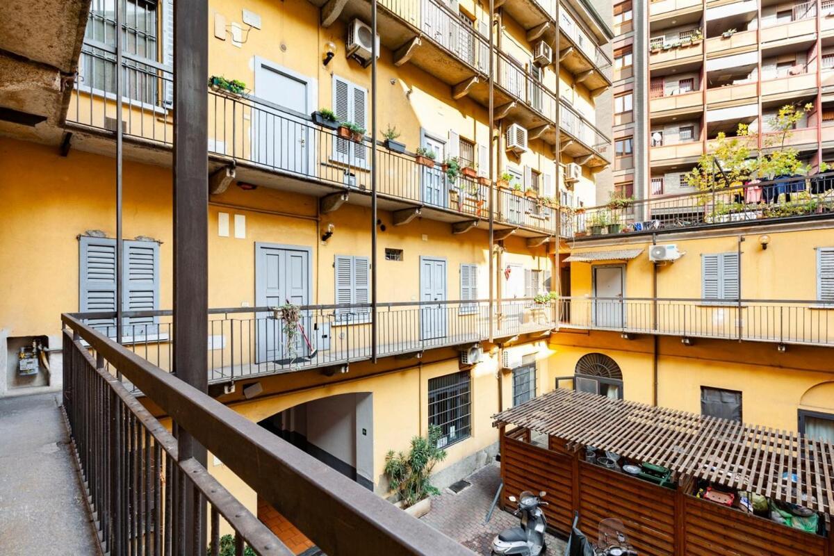 Splendido Bilocale In Vecchia Milano Apartment Luaran gambar