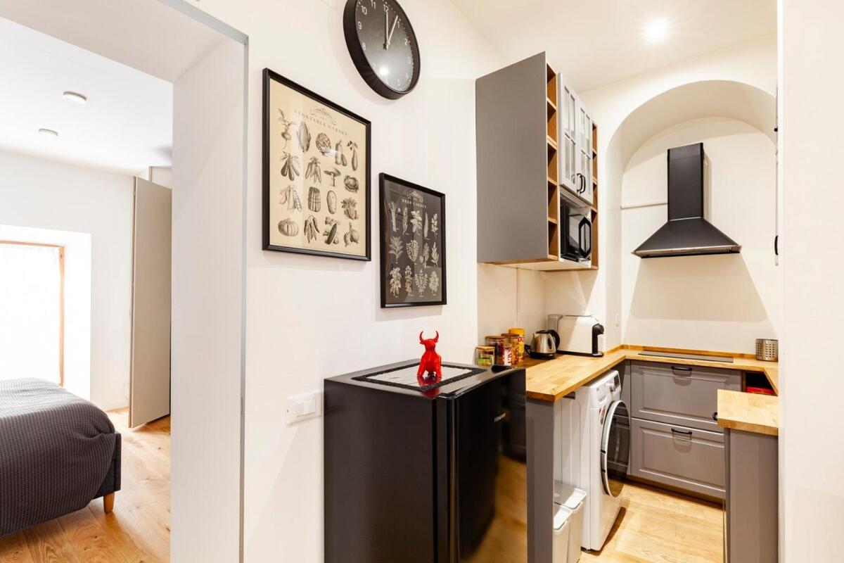 Splendido Bilocale In Vecchia Milano Apartment Luaran gambar