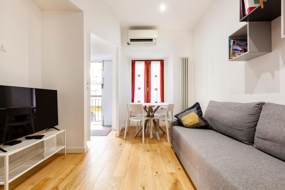 Splendido Bilocale In Vecchia Milano Apartment Luaran gambar
